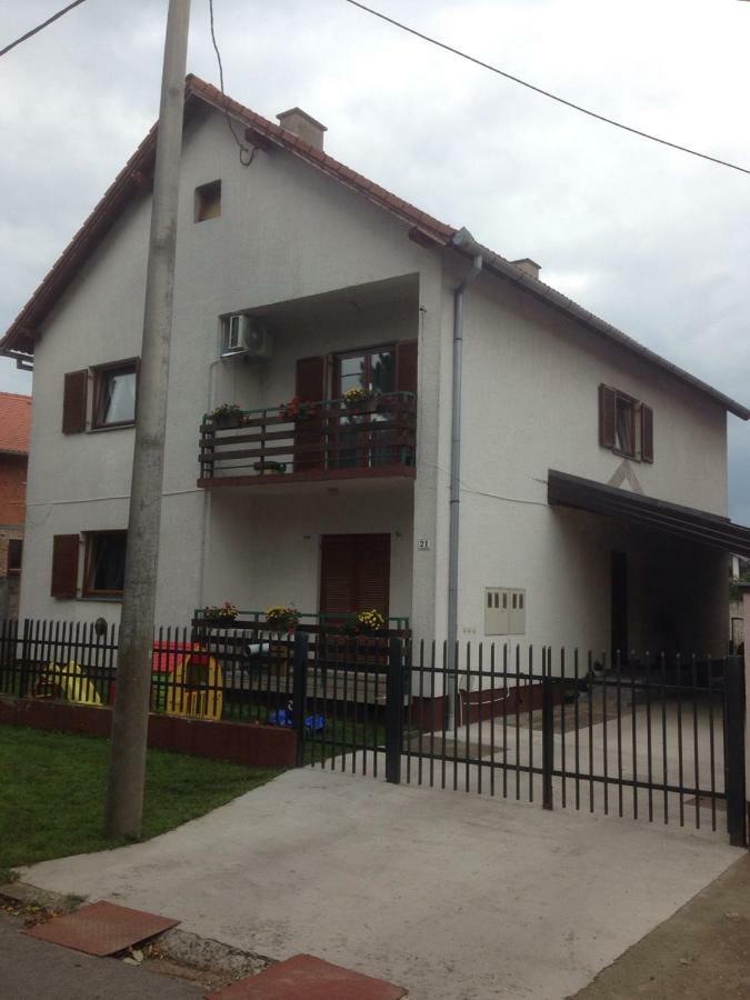 Apartmani Marin Vukovar Luaran gambar