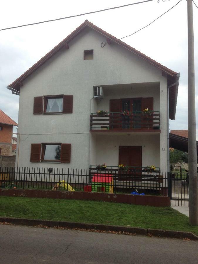 Apartmani Marin Vukovar Luaran gambar