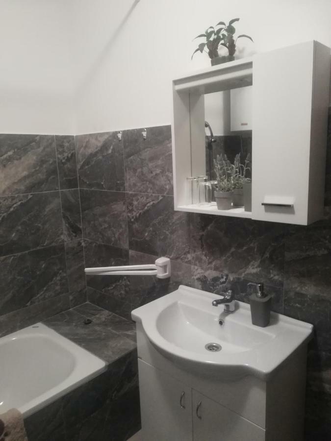 Apartmani Marin Vukovar Luaran gambar